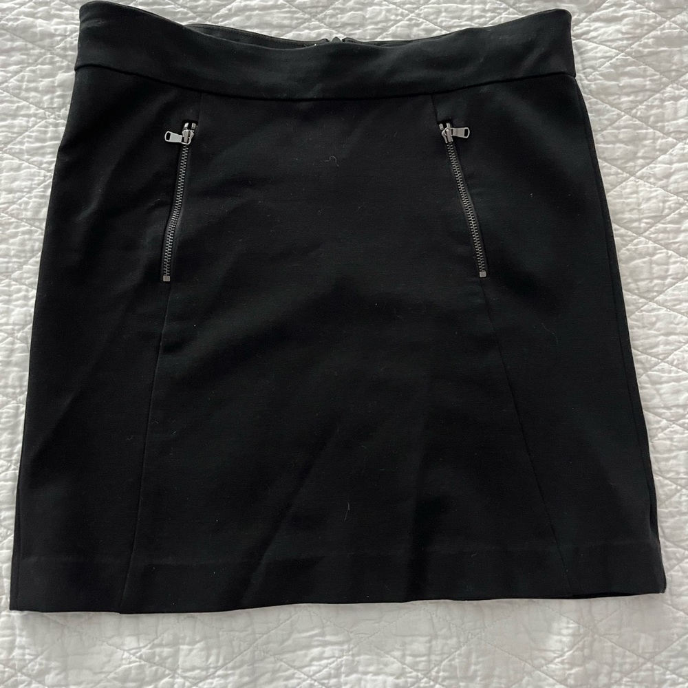Ann Taylor Black Mini Skirt 2P